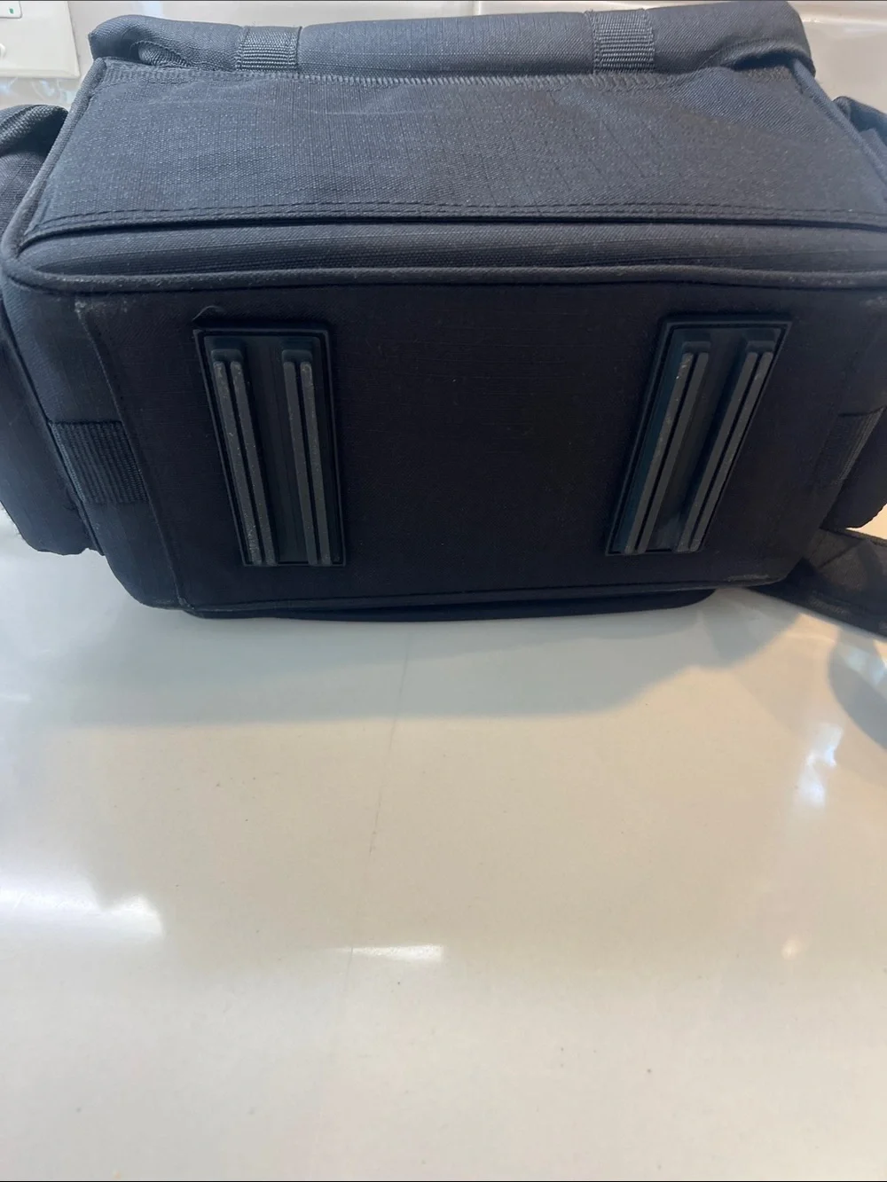Nikon sturdy messenger